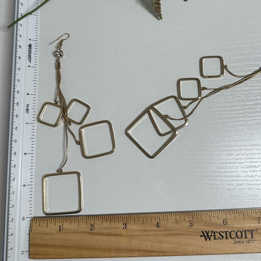 Square Dangle Earrings - Picture 4 of 4